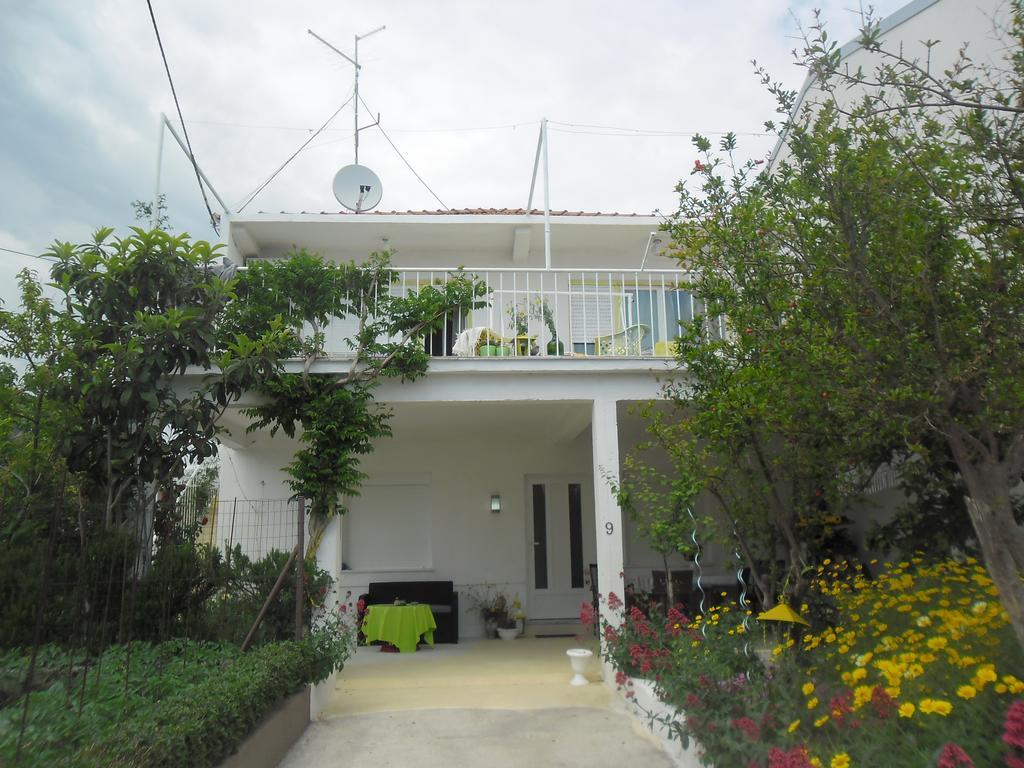 Apartments Krajici Kastela Exterior photo